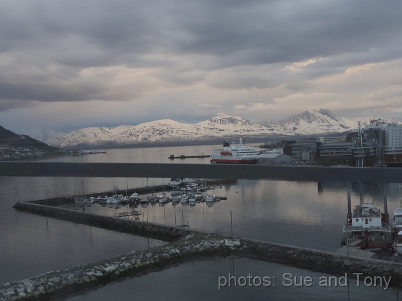 day 8 breakfast at nordkap 0132.jpg - that night we went to the Midnight concert in the "Arctic cathedral"